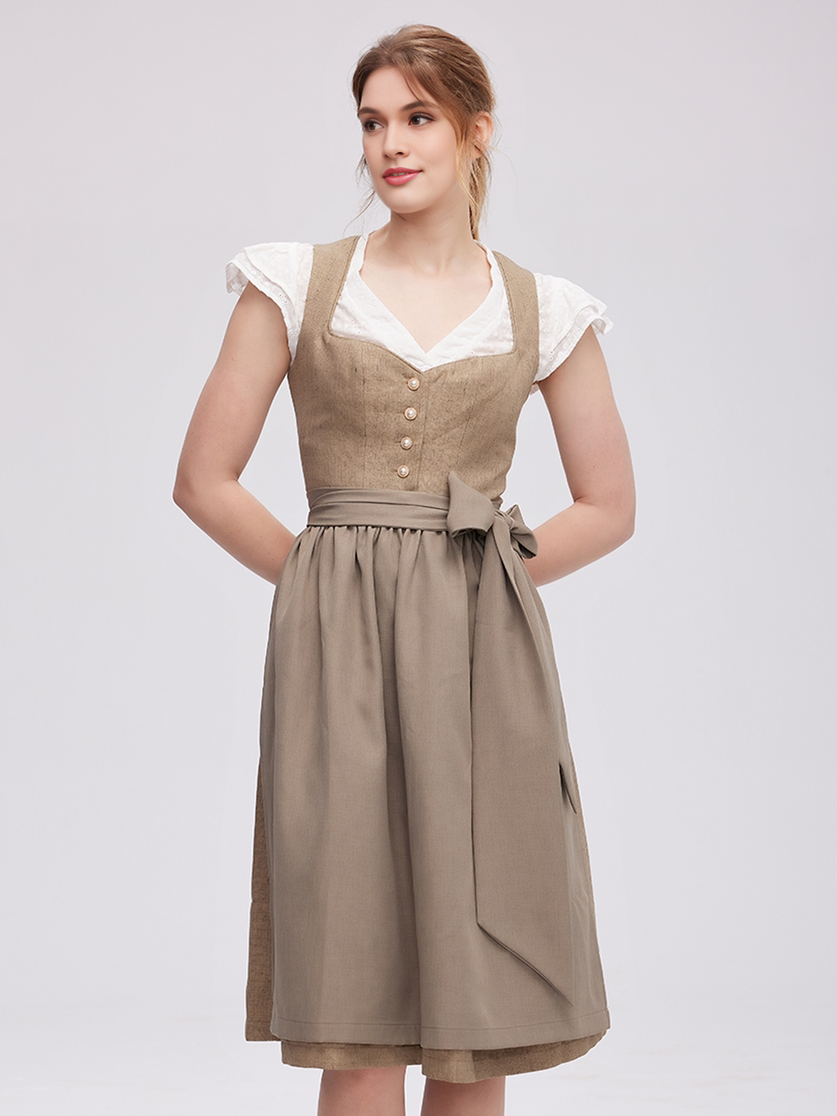 Dirndl in Grün – Eleganz und Tradition vereint