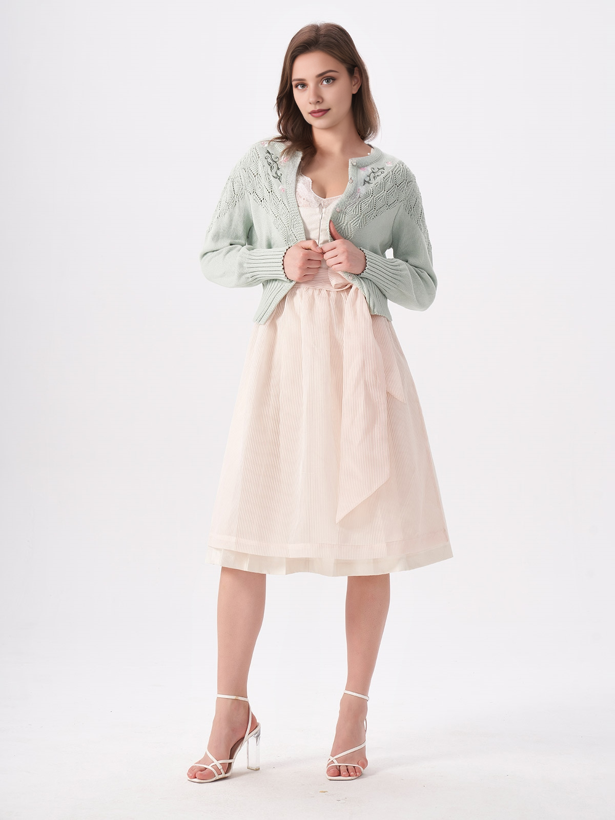 Dirndl in Grün – perfekt gepflegt mit Dirndl Creme