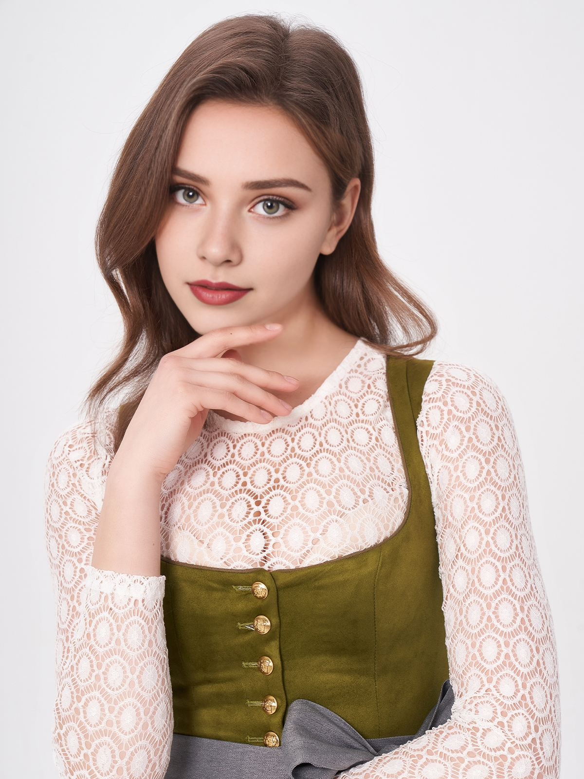 Dirndl in Grün – Eleganz und Tradition