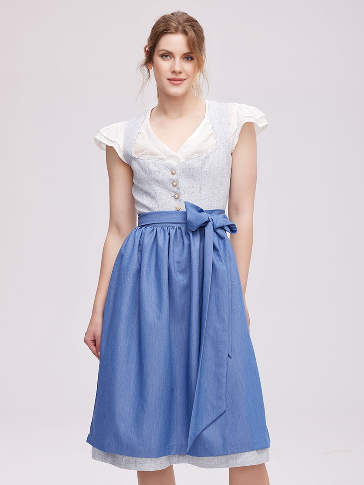 Klassisches Dirndl mit Rundhalsausschnitt